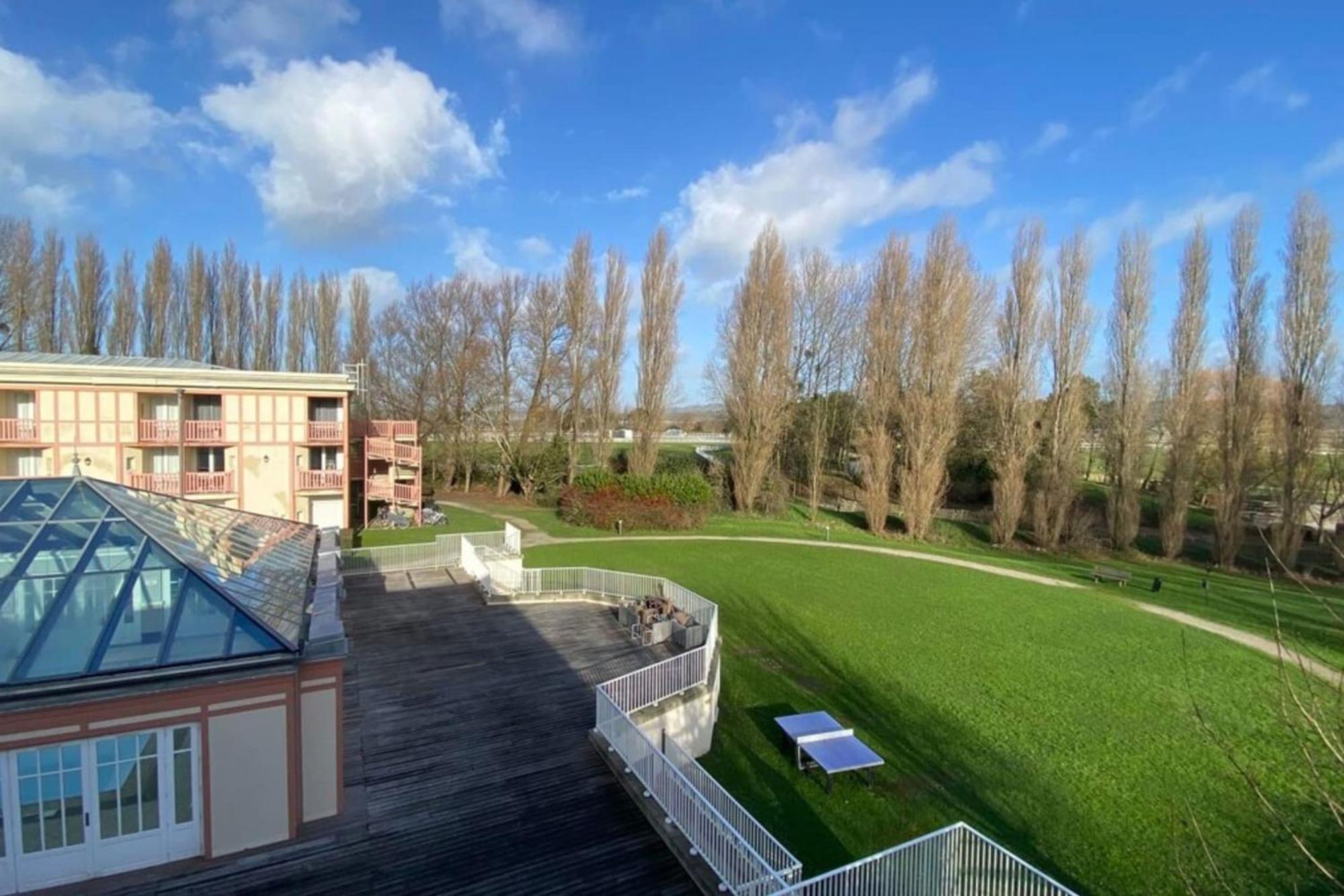 Very Nice 6 Person Apart With Swimming Pool Tennis Court And Car Park 202 Le Touquet Екстер'єр фото